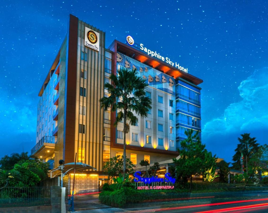 Sapphire Sky Hotel & Conference Serpong Kültér fotó